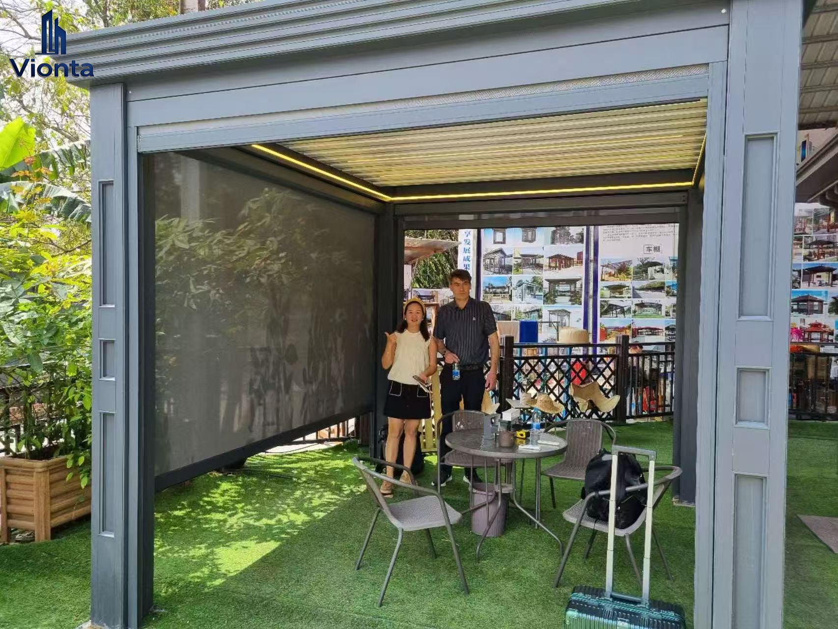 Gazebo กับ Louvered Pergola: อะไรคือความแตกต่างที่แท้จริง?