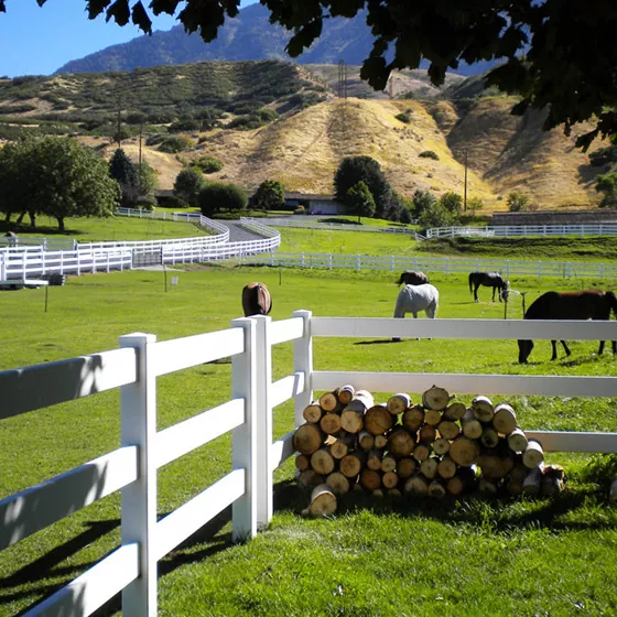 รั้วไวนิล 3 ราง